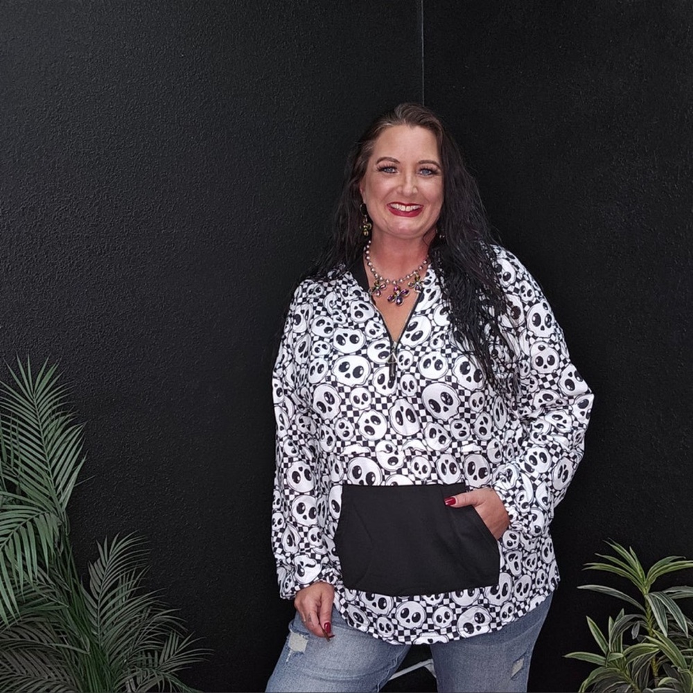 Skull Print Black and White Hoodie with Front Pocket